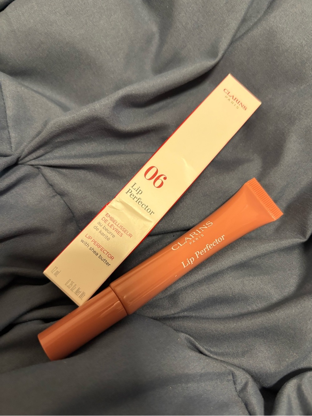 Clarins Lip Perfector 06 Peachy Nude Gloss